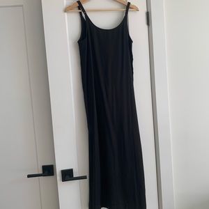 Aritzia Babaton Midi Dress
